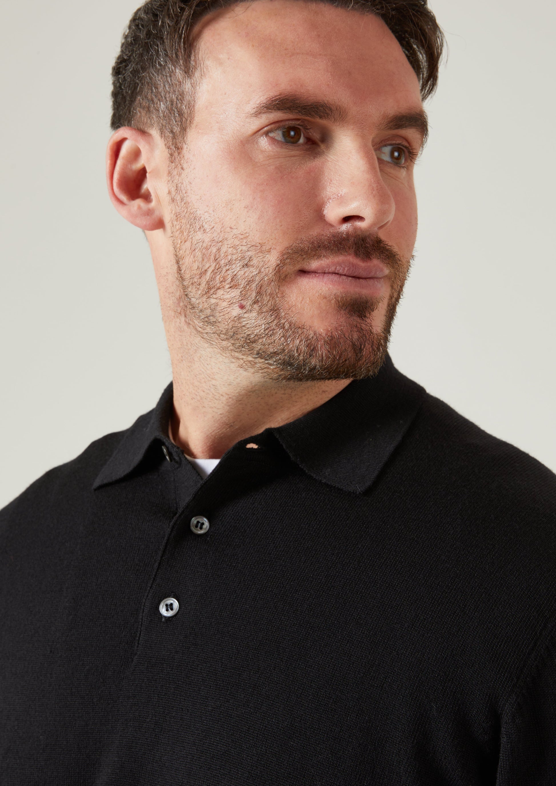 Hindhead Men's Merino Wool Polo Shirt in Black