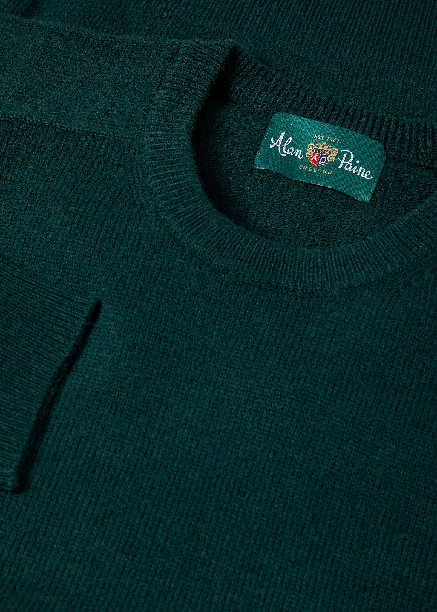 mens-lambswool-jumper-green